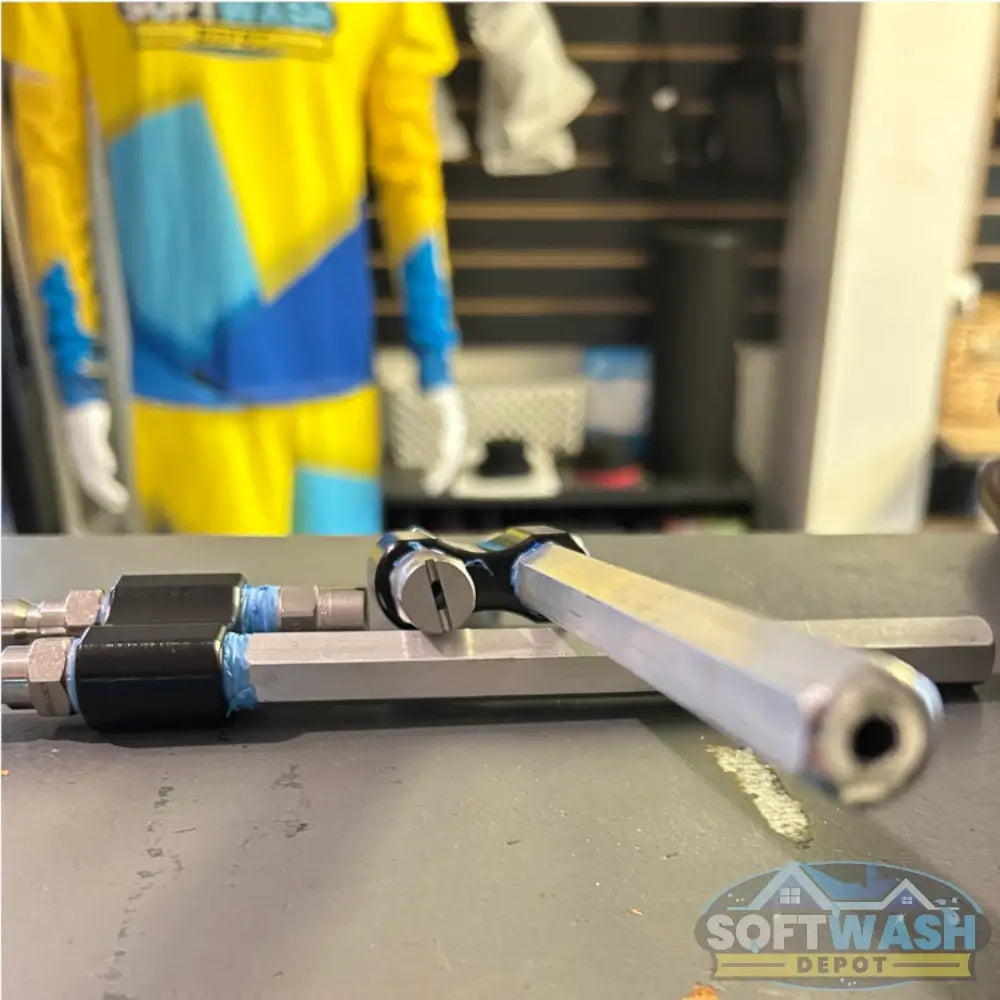 Davis Shooter dual nozzle holder with long-range shooter tip and soap nozzle, quick-connect pressure wash and soft wash spray combo for high reach and efficient chemical application. - Soft Wash Depot