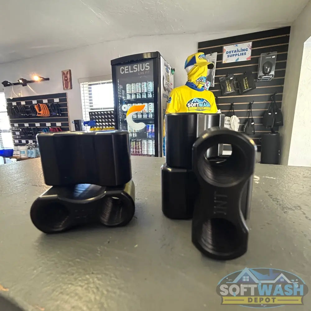 Davis Shooter anodized black 2-tip holder, dual-threaded aluminum fitting for soft wash and pressure washer nozzles - Soft Wash Depot.