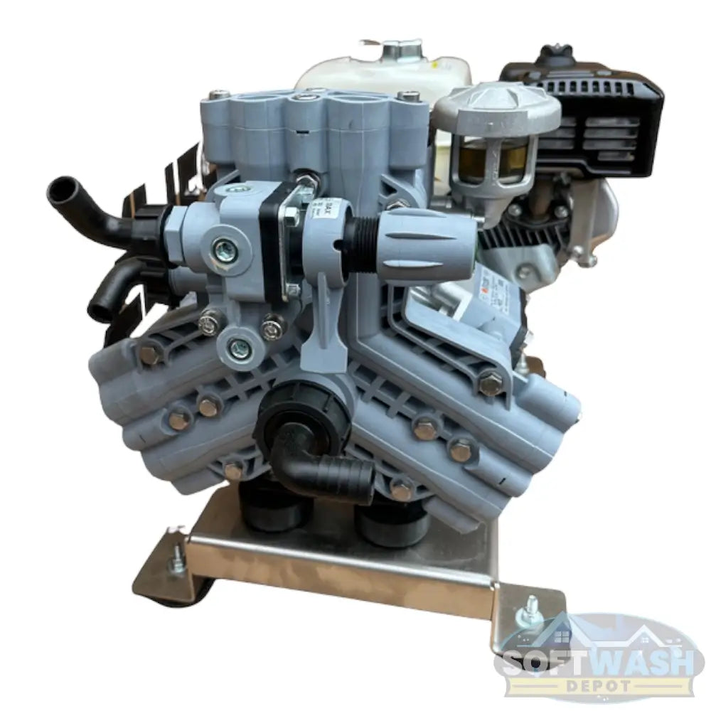 Honda w/ Comet P40 Softwash Skid *New Version*
