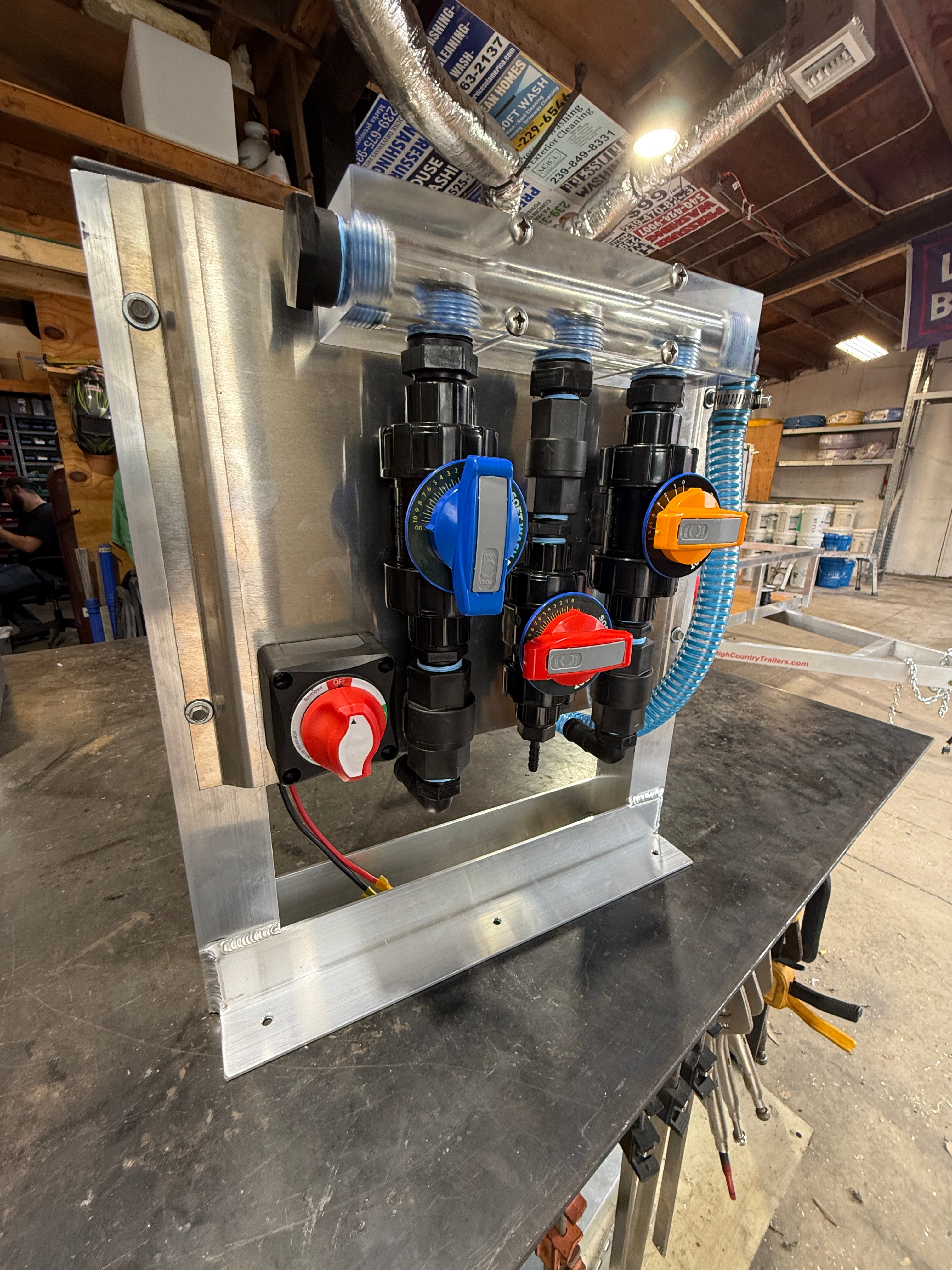 Soft Wash Depot 3-Port EZ Blend 3/4" Clear Proportioner & 12v Soft Wash Pump Combo