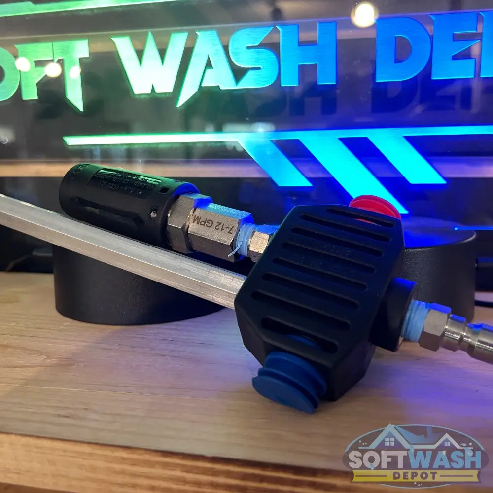 Mezzo 2-Way Valve with Stainless Steel SWD Twist and Davis Shooter Tip - dual-function soft wash and pressure washing valve with quick-connect fittings and ergonomic grip - includes precision stainless steel shooter tip for high reach rinsing - Soft Wash Depot product photo.