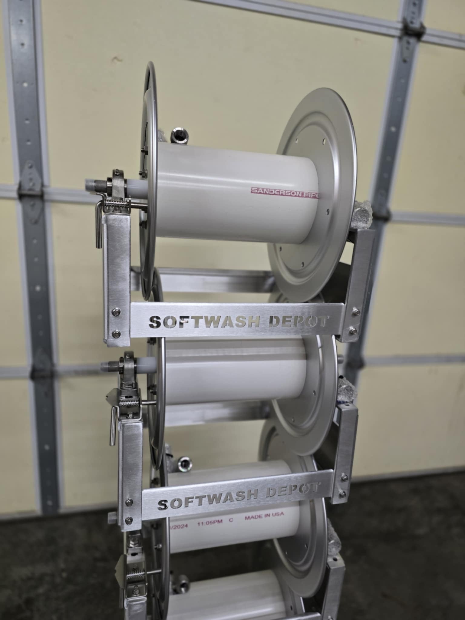 SWD 12" & 18" Aluminum & Stainless Steel Manual Hose Reels