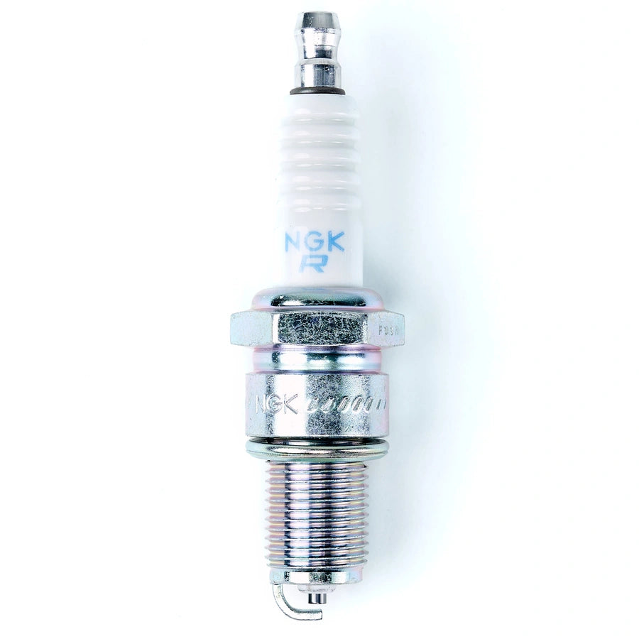 NEW- NGK 7131, BPR6ES Spark Plug - 4 pack