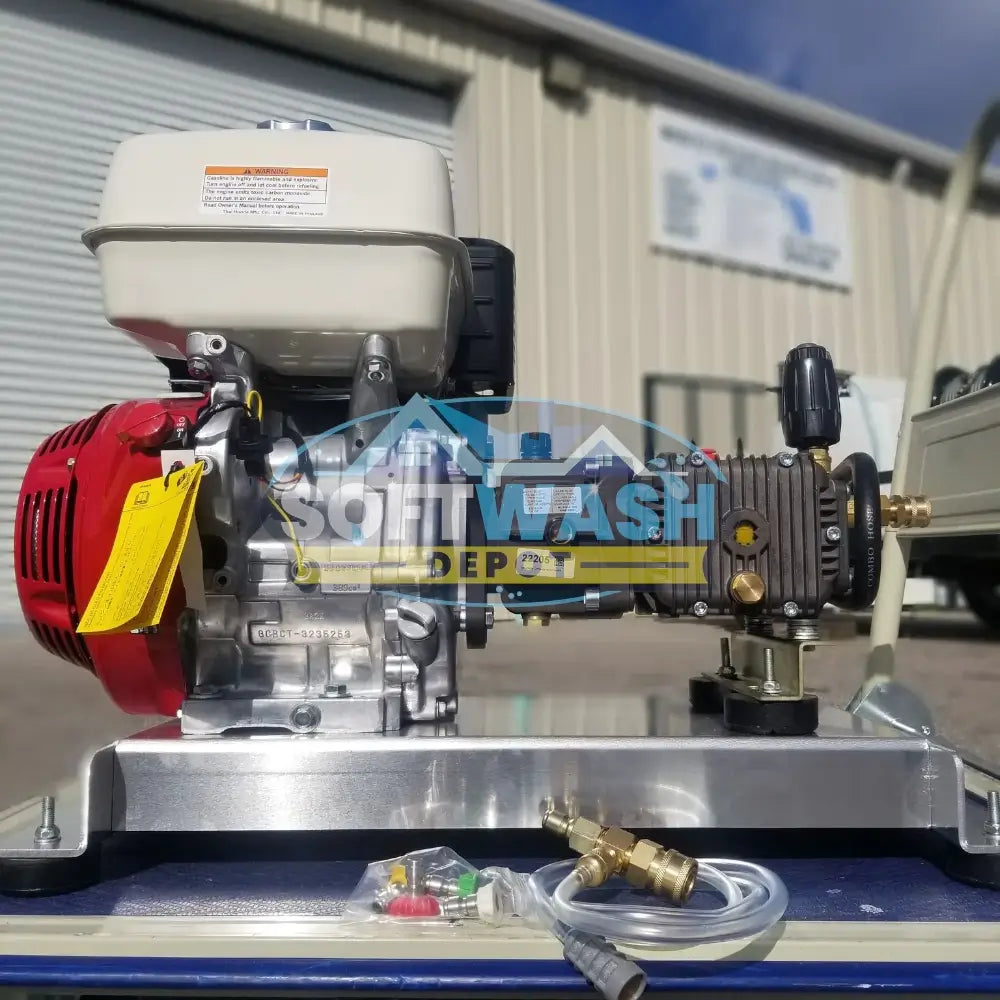 SWD 5.5GPM at 3000psi Gear Drive Honda GX390 With Comet Pump Electric Start Skid